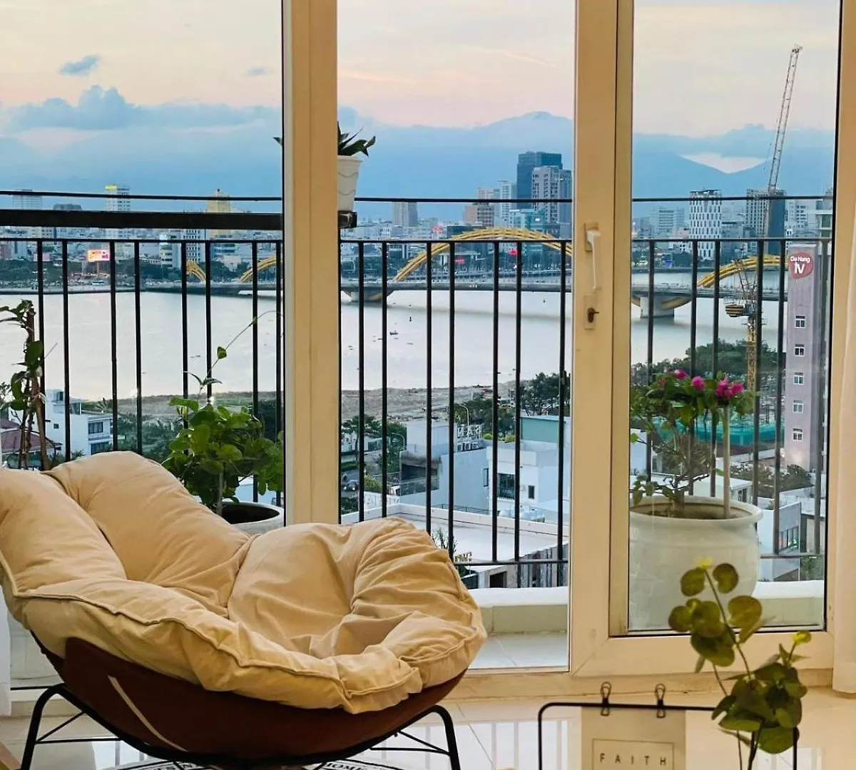 Monarchy Apartment Da Nang